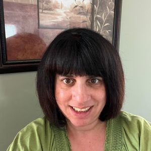 Meet your Posher, Angela